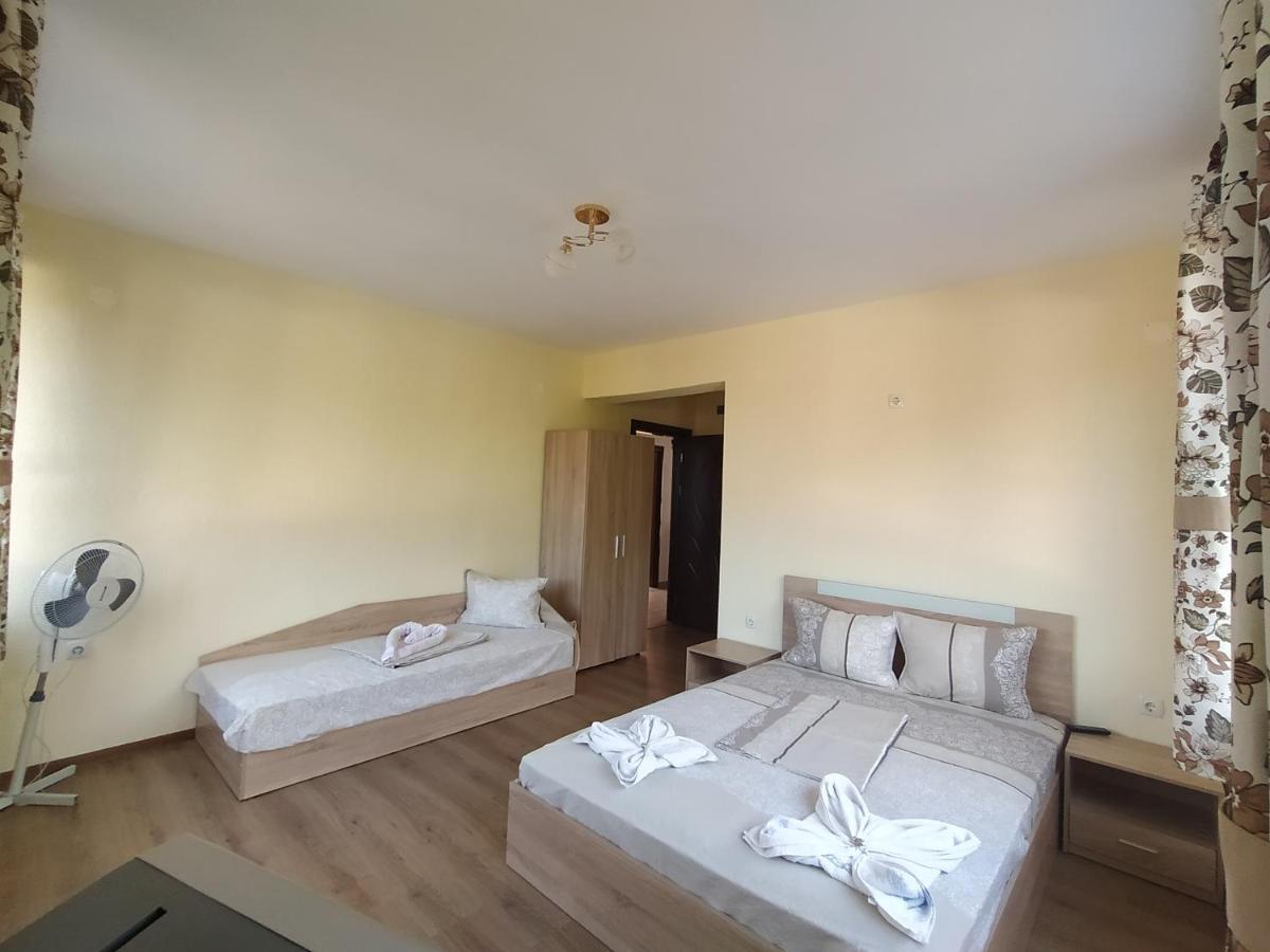 Proynovi Guest house *